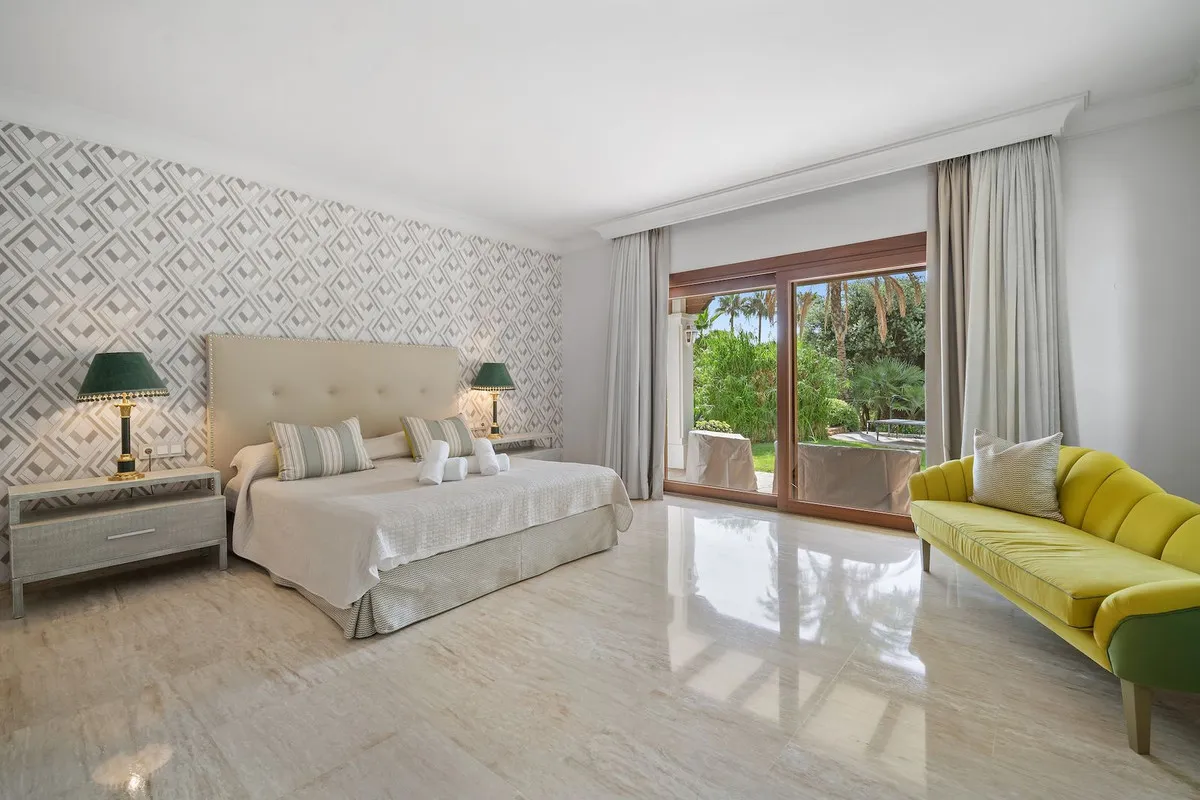 ebb2bb5c-6531-4857-9c57-d9f2fb2bdbb1