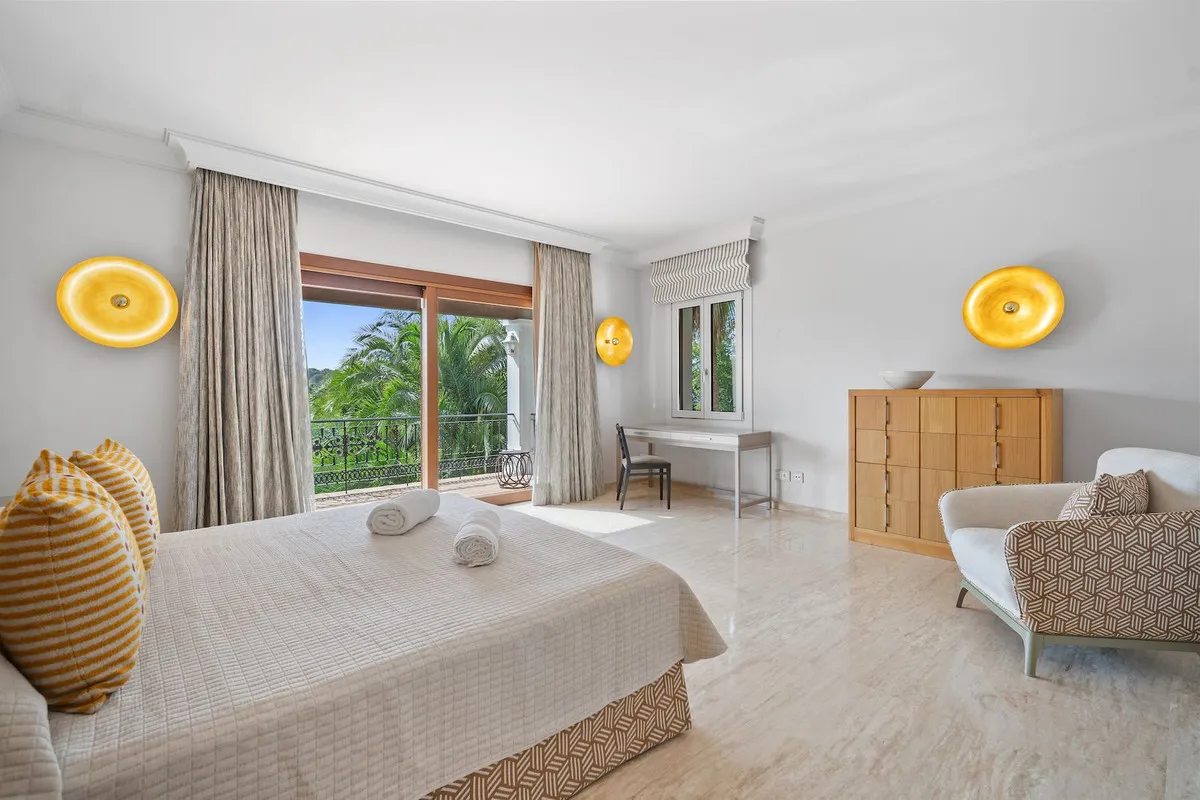 fa40639a-55e1-4d20-a9a1-e763e5d0dbdc