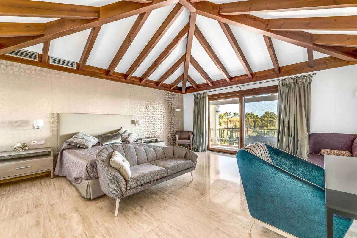 8d7e5151-701d-497f-bb2a-8f81a8a6c7da