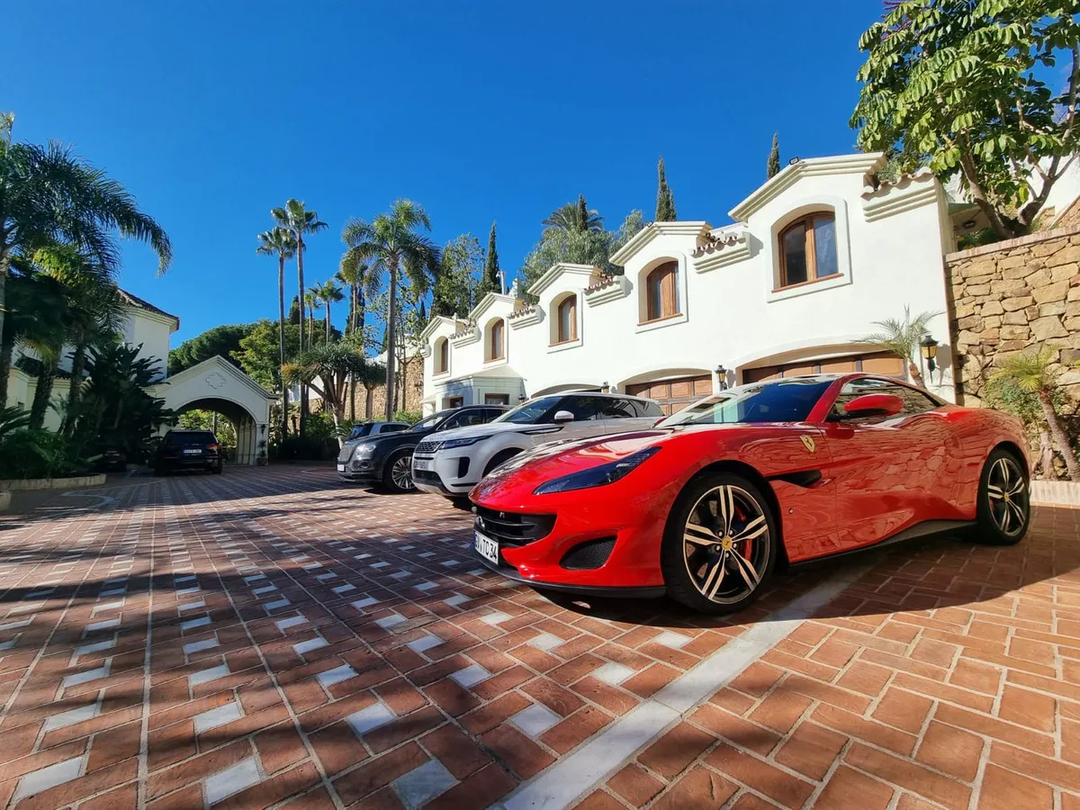 a765c9fd-5104-4295-90b2-fb20cde8804f