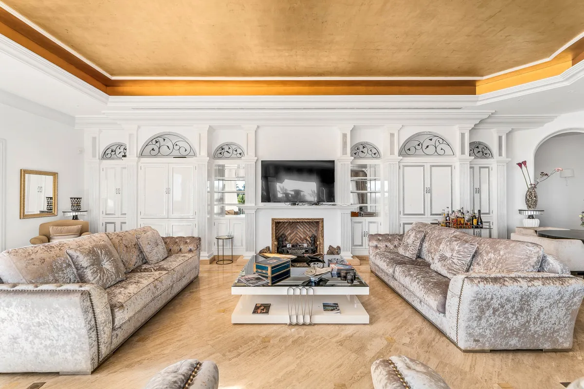 ee68d66d-dcee-4408-b781-761674f301cf