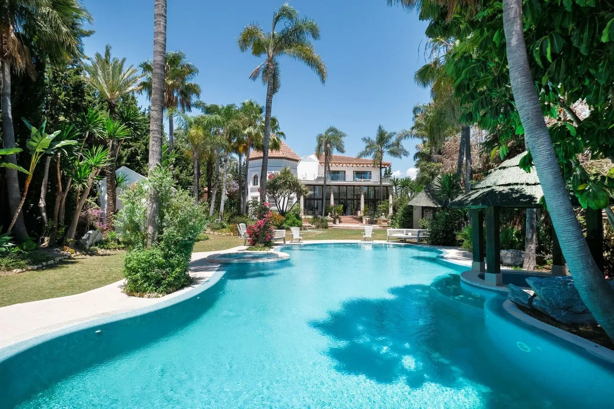 3f041ba2-9098-4a35-9c6c-8a86d3a065a5