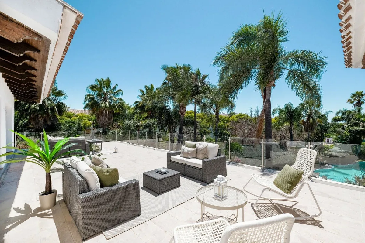 8eb0fbd9-6e66-45ca-aa13-be6a217b32d4