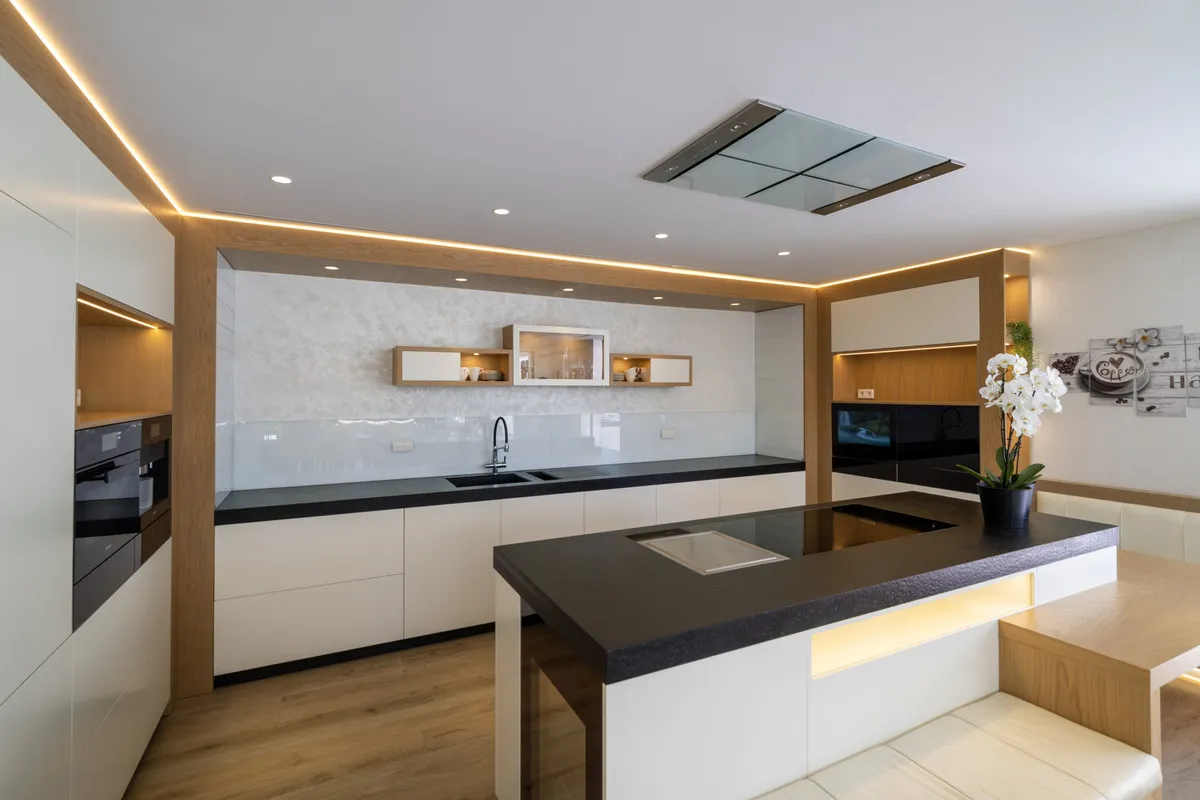 3839672e-b44e-4daf-9ad7-57d65f1824f9