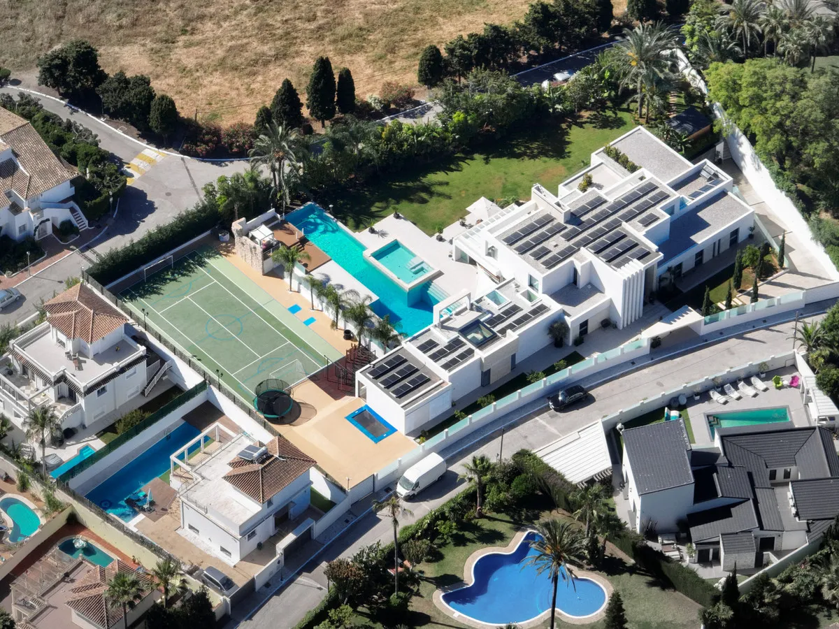 edaa56bc-55cc-473f-90d6-305f3b38ed18