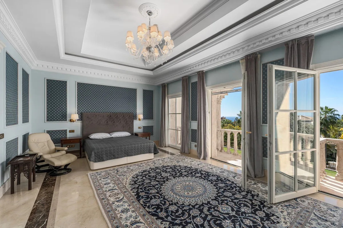 52656591-c479-4577-b6c9-baff729bf7e4