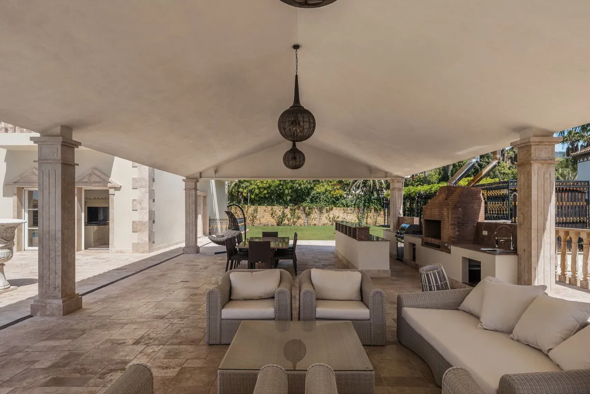 92abd9a9-60d5-461a-9506-23cc7651e28c