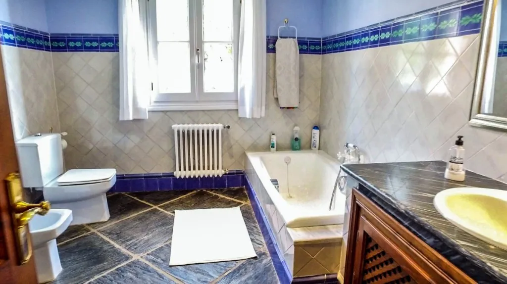 f6276c60-d4c3-4475-8cb1-019ef08d9c03