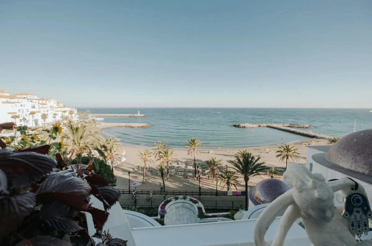 06266550-bf28-4e21-9604-269d43249056