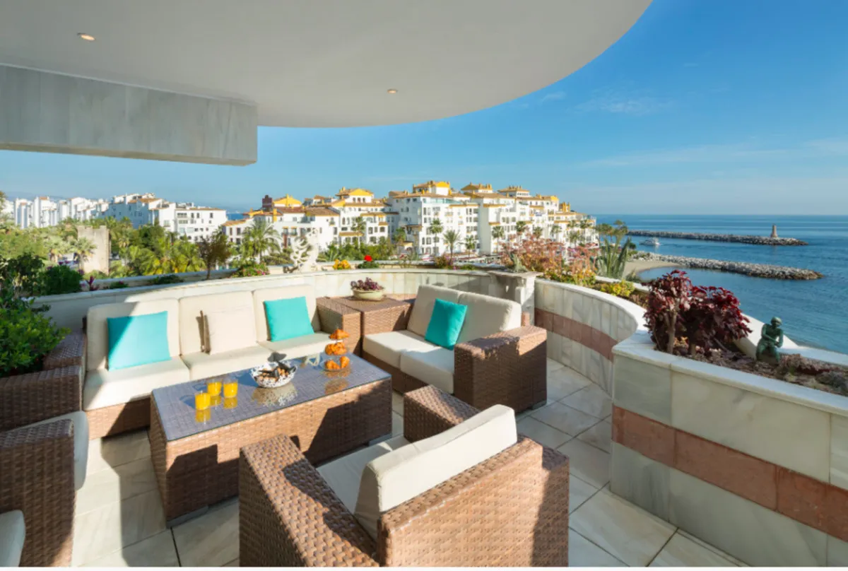 745d649c-a53f-4cb4-9db3-c49768533d6c