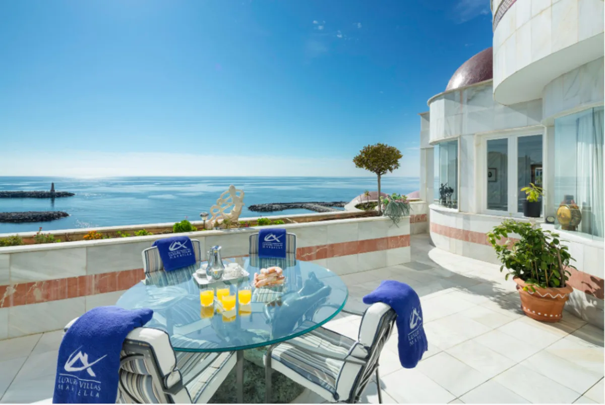 d4e4de8c-5d16-421f-8ffa-6a2f66440202