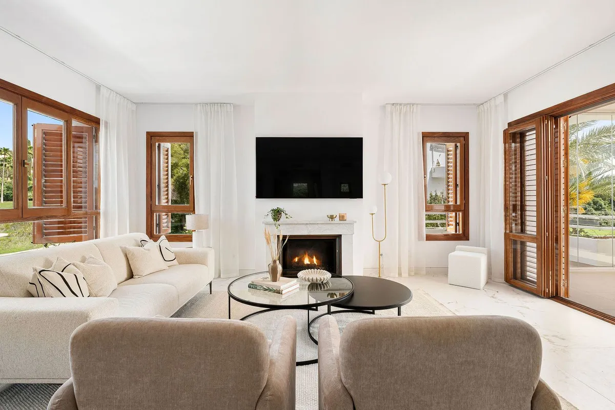 3cc6dc56-e2ae-4174-a85a-8bcd82553f38