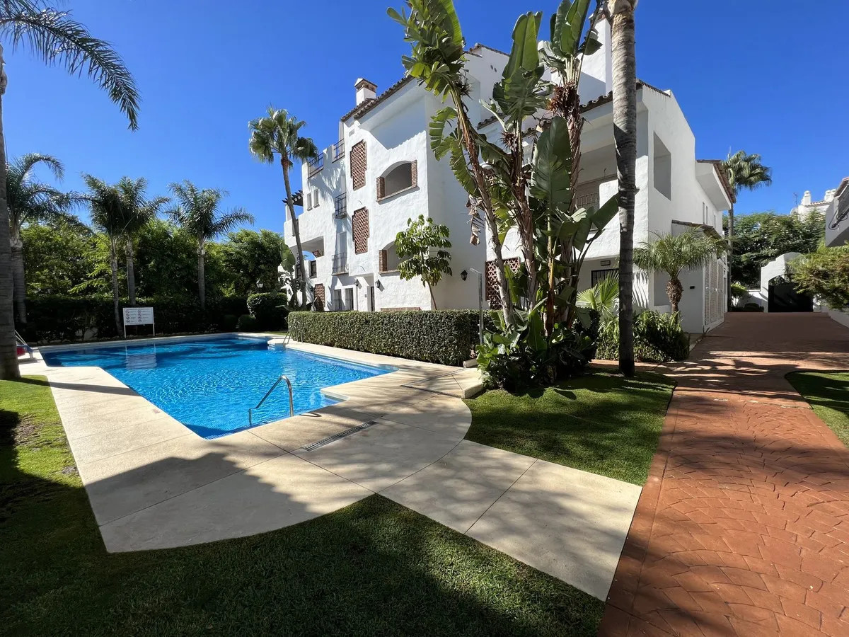 afcd5a35-4537-422b-b372-8b62e628a811