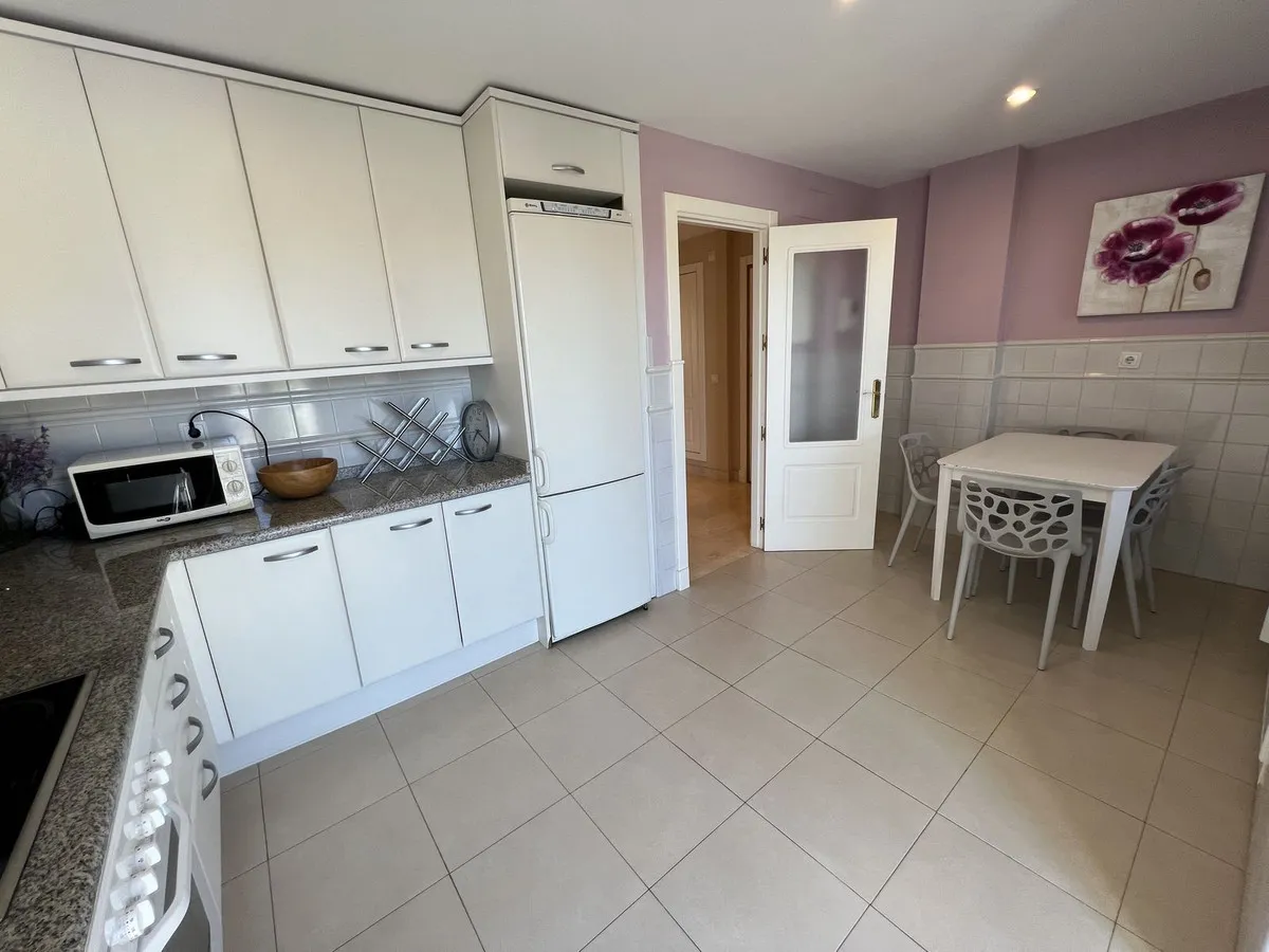 cb913c10-0408-426d-b8b7-8e3dfad26d3d