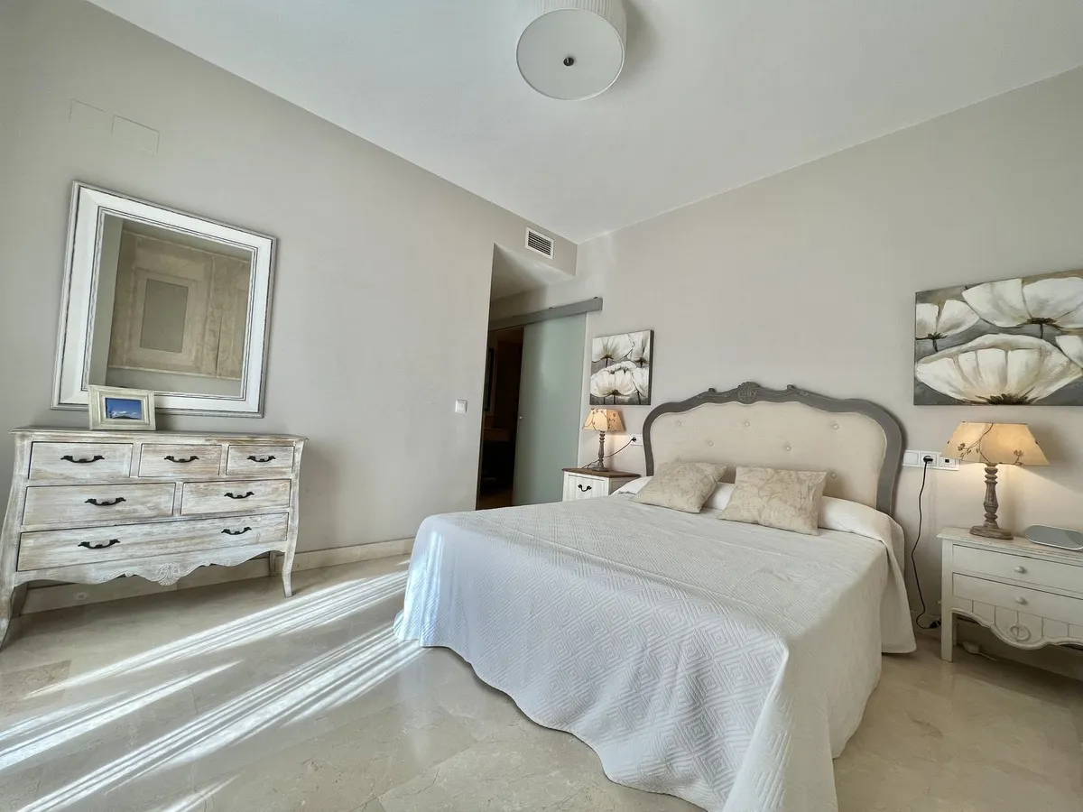 e9631f5d-b499-4825-a433-c0c3e060716b