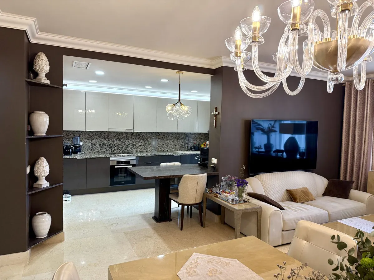 647442f6-628e-469b-bed1-fe5287e9863b