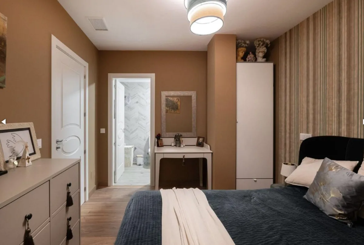 7b520e43-37bd-4c52-ba59-412e79d9d4cb