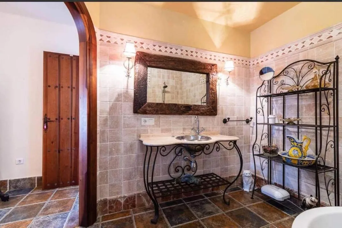 1d5858d6-6f34-4fb4-8ef1-b3d9bb31a27c