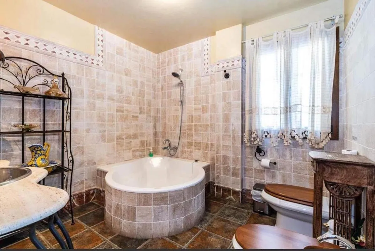 6793756d-fc29-4abf-85f1-c9a322a9be5c