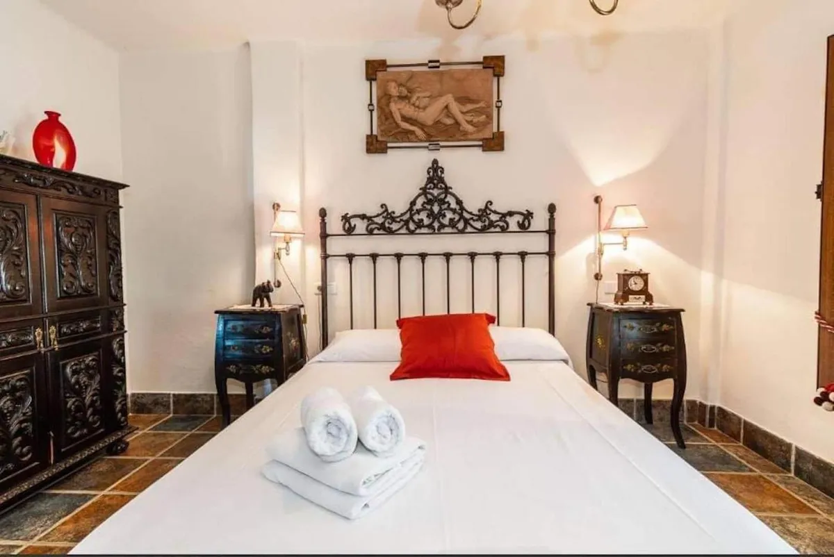 a6216ea9-bb80-489d-9cb6-c8ee4a5d8d3a