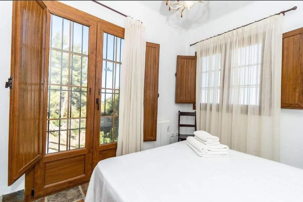 cff10807-5a3f-4f3a-8439-98c8f68dc92c