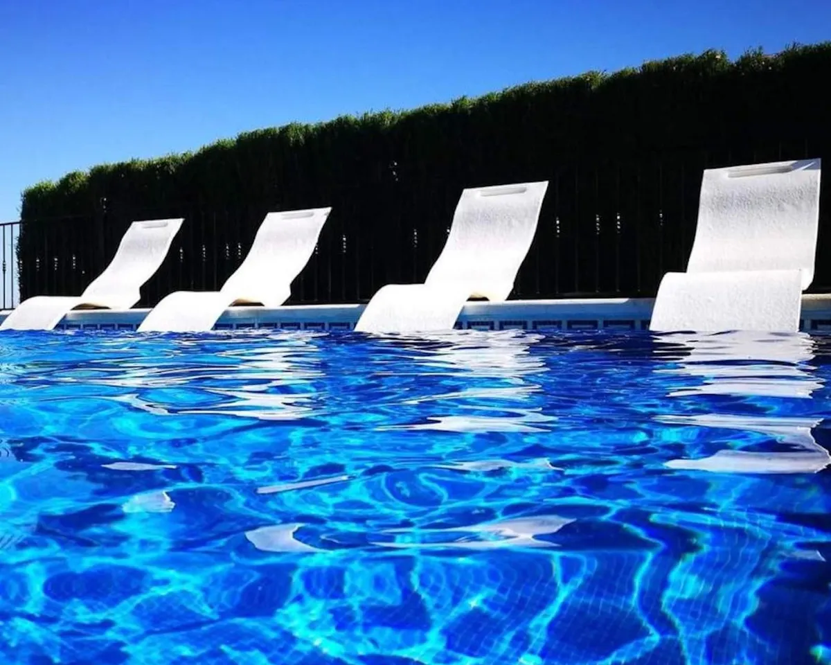 d7c32aa7-b04f-49ff-ad2f-cb66ecefef7d