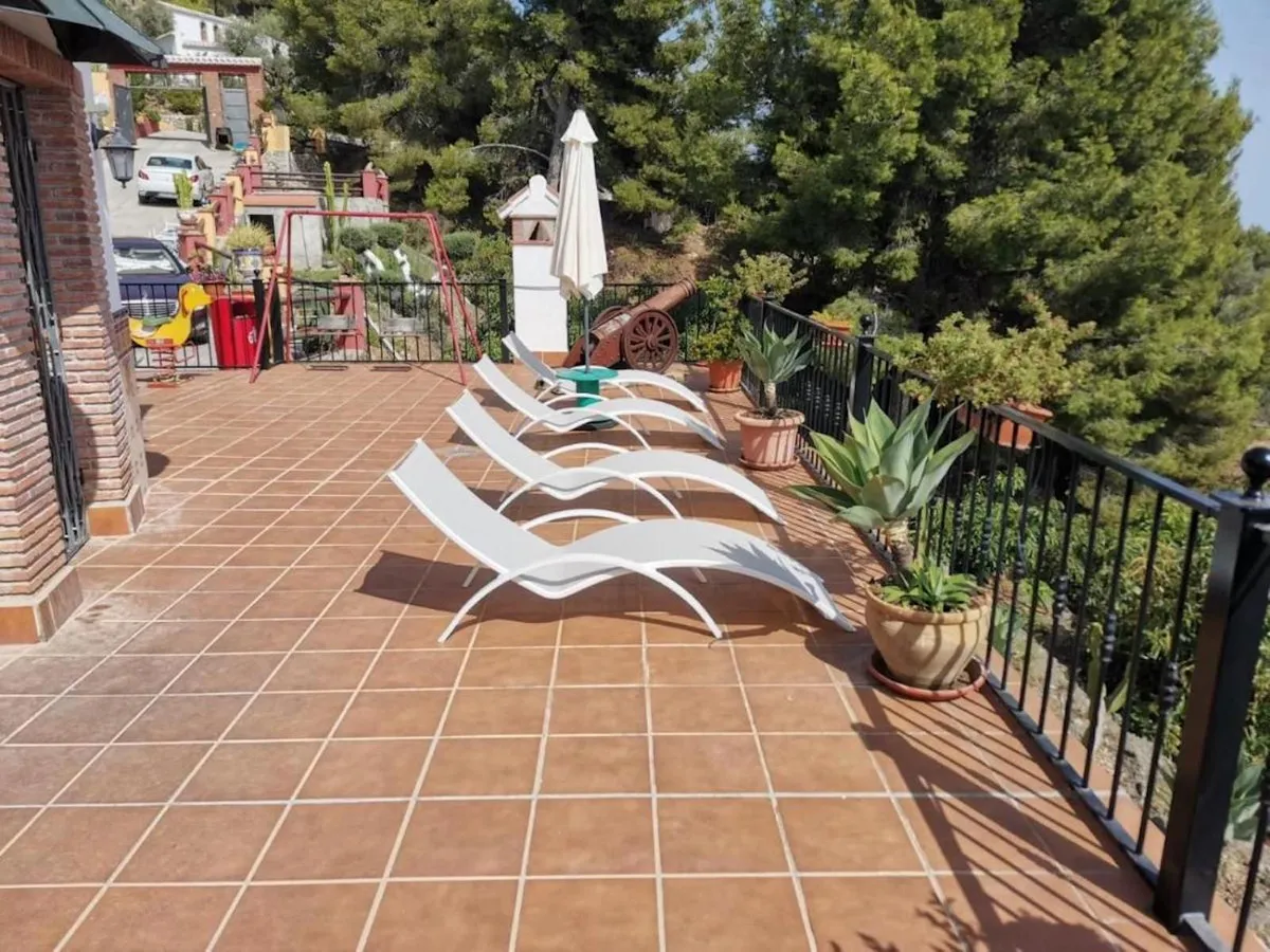 e249ddca-c487-4837-9af4-7c348e5950df