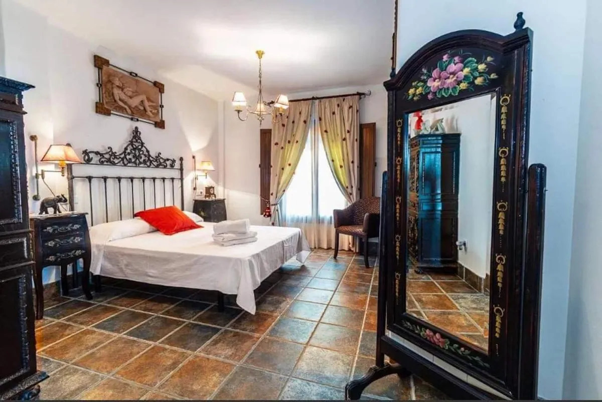 efa5d594-4033-4d70-b0cb-ac9d3087866c