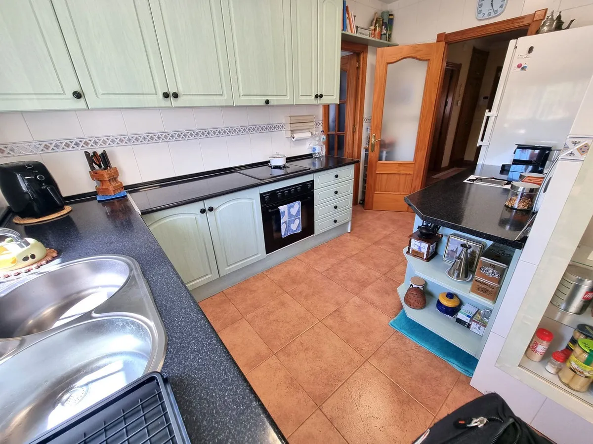 0dec49ef-4256-49e0-bd2f-c02e5e496037