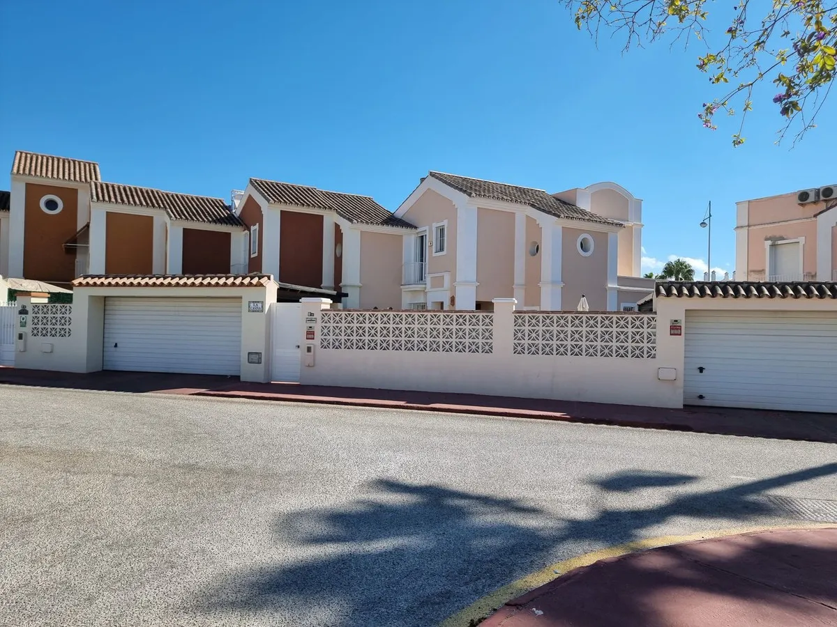 1f716754-6f39-4eff-bc36-bac323ec9dba