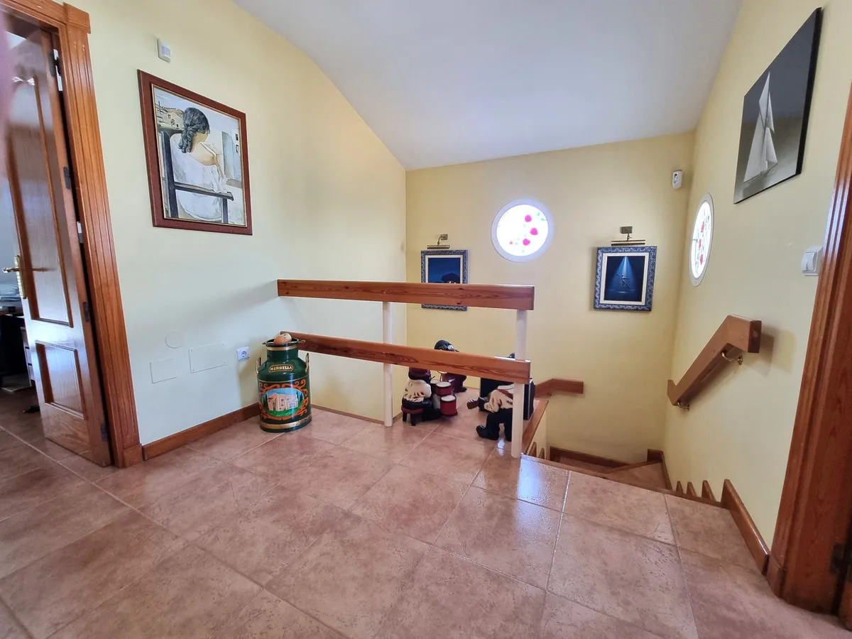 8bb69f0b-6bf8-4244-959e-8381e849ffa6