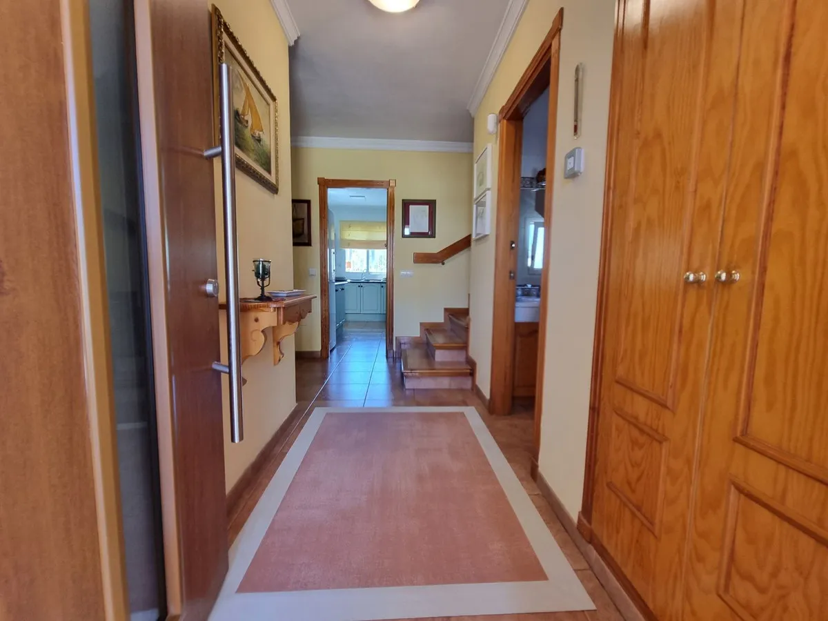 c8cae328-e697-47cb-b29d-a591f8e73567