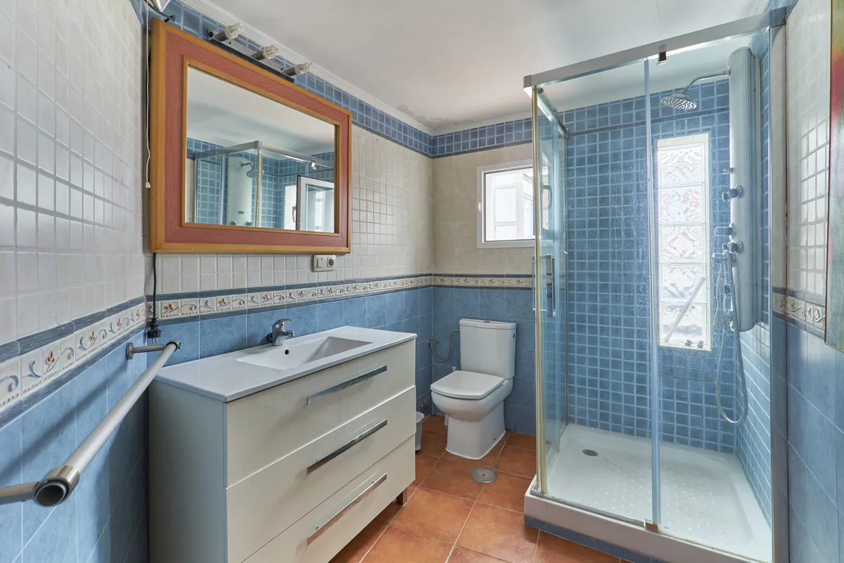 4c556cfd-ff06-49cc-80a8-9a33d9938ffc