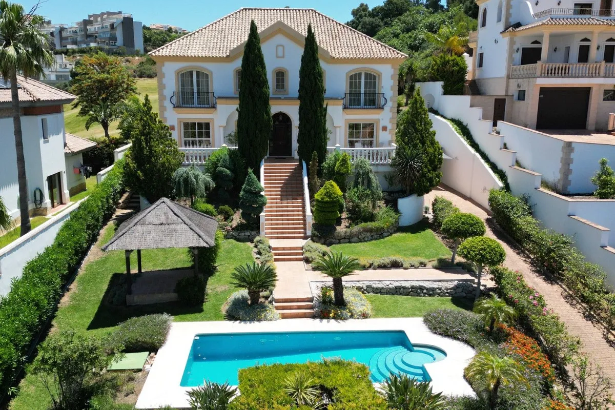 40455d12-d236-494d-8fe0-2c3e9953bbbb