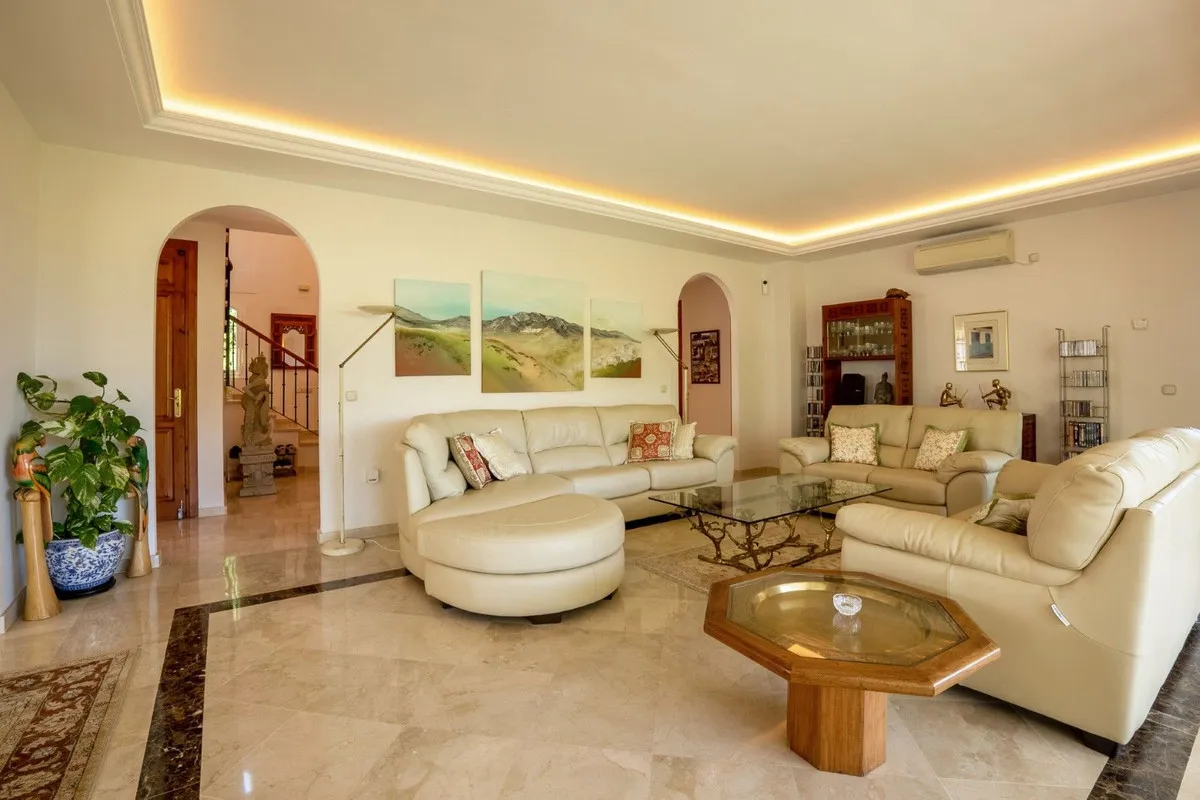 a37f0e29-97eb-48b8-b38a-a21ed02fea7e