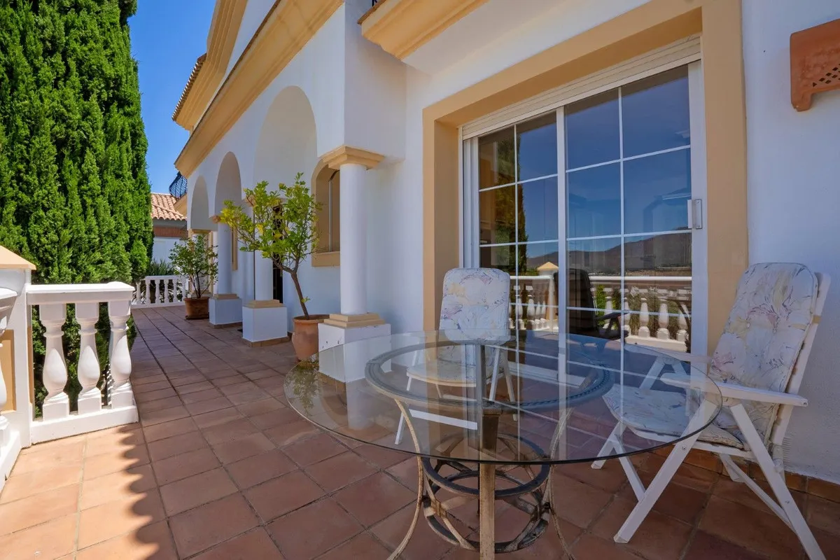 acafd828-e848-4548-8583-0a4738ed7b73