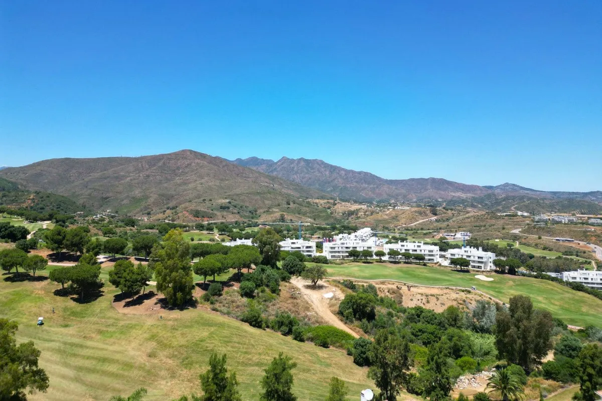 b6f56b98-cc27-46ba-893c-162554c18f32