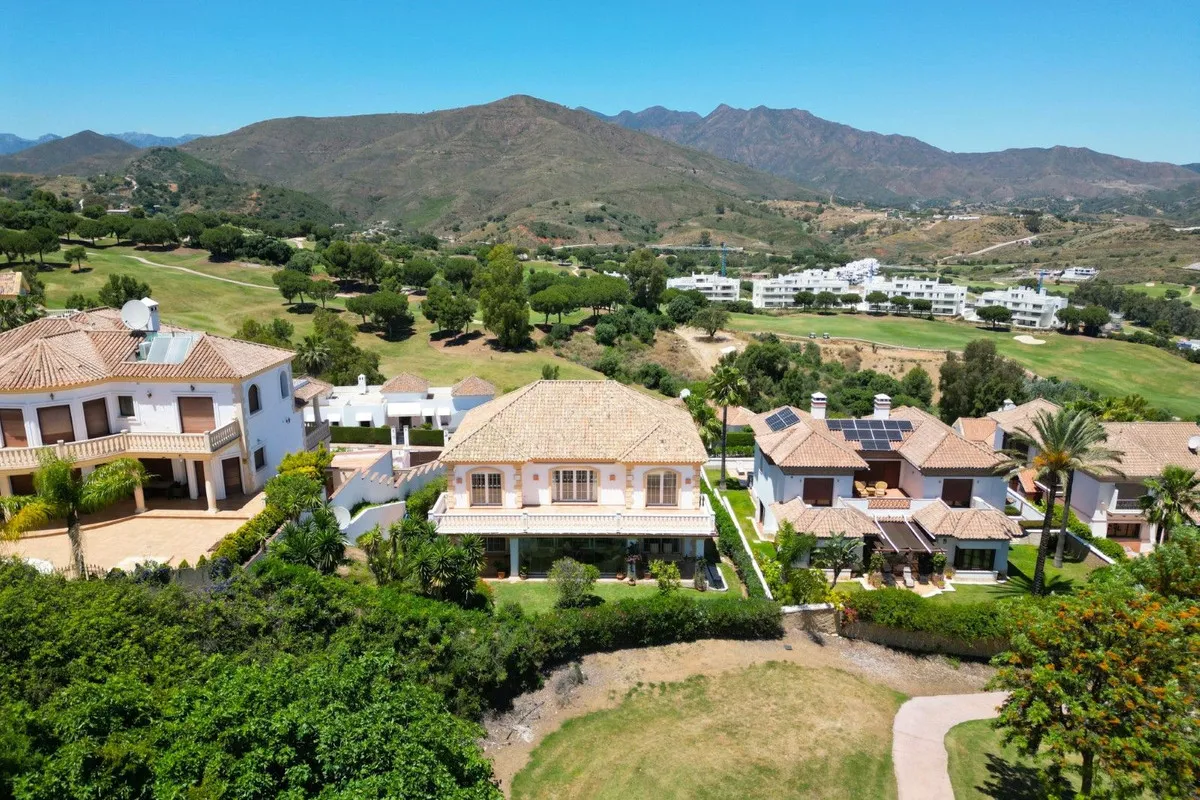 f3cc00c1-ed35-4930-af9d-f65e81b72fb7