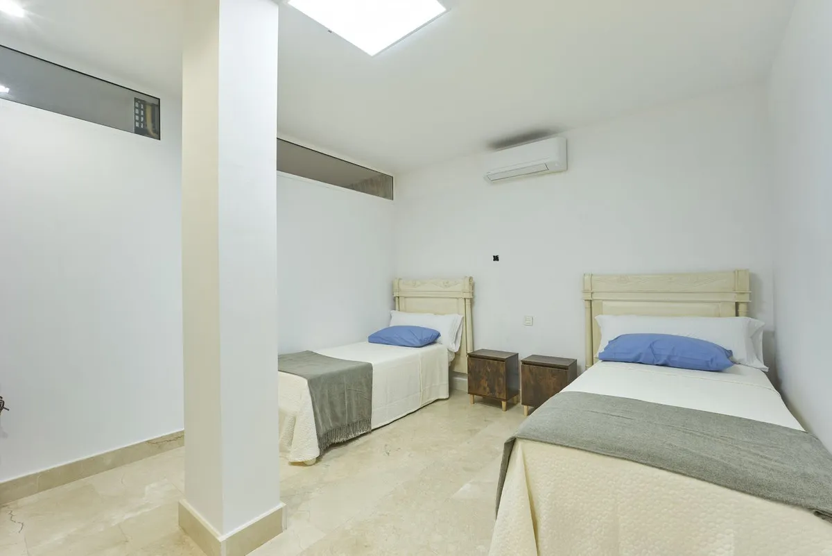 3b10c22c-58a9-4606-b0f2-eff8df83e1f8