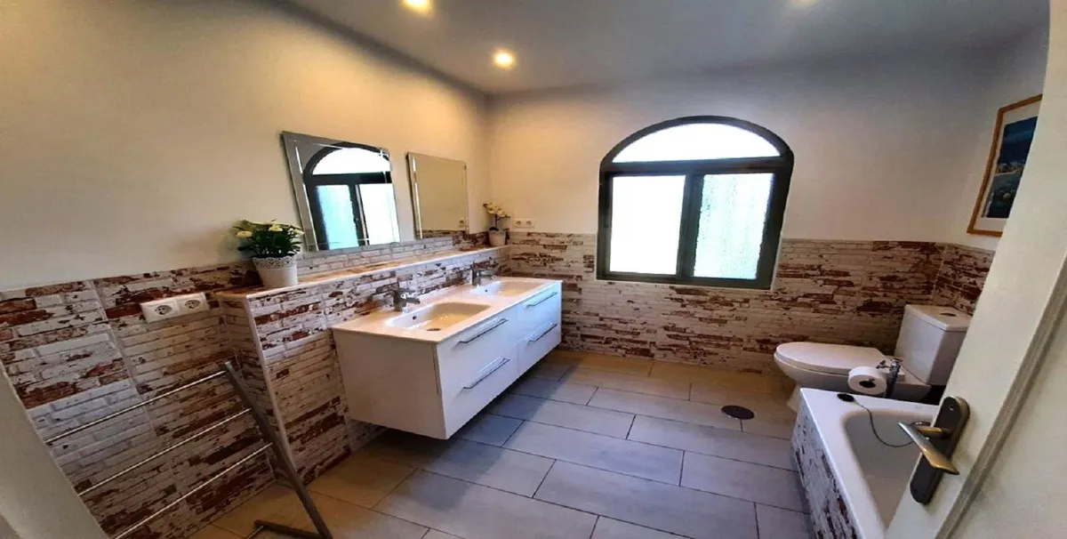 42e9e53d-0db4-4629-9bfb-03110ff9b0fd