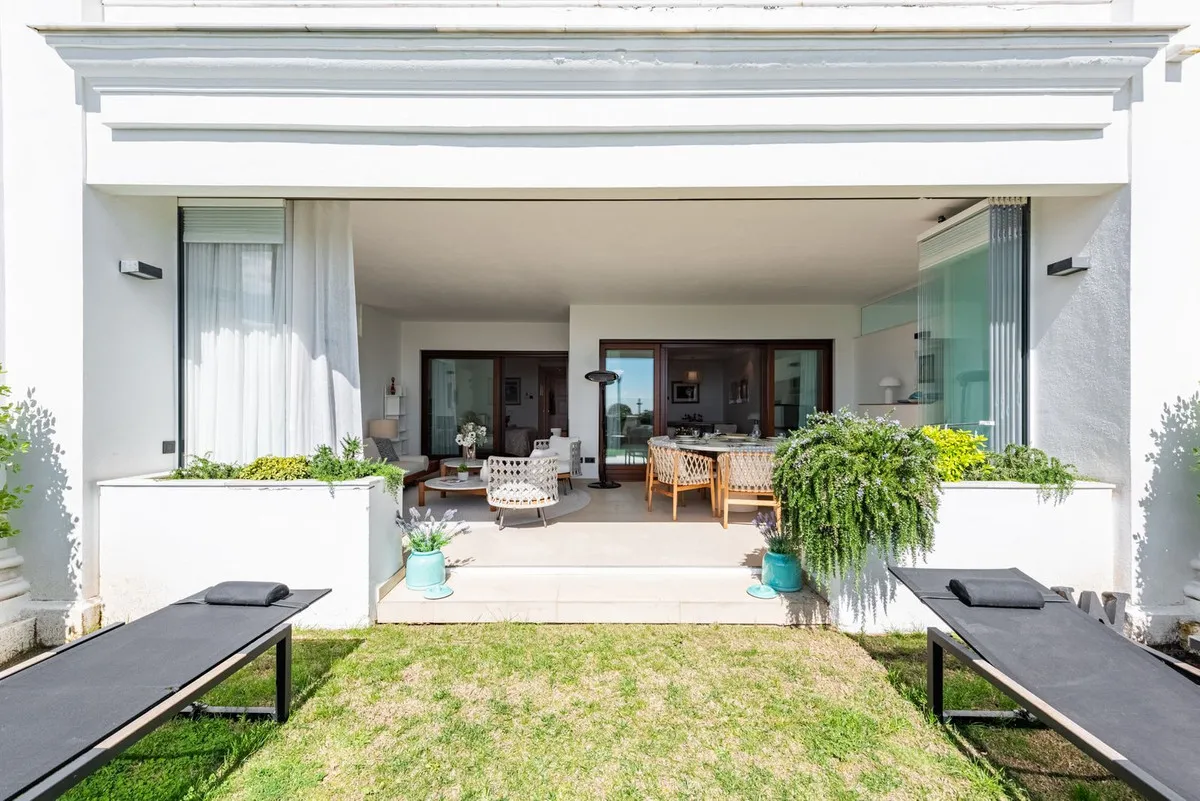 26d30a53-4425-4a02-bd56-6d09f8506b6b