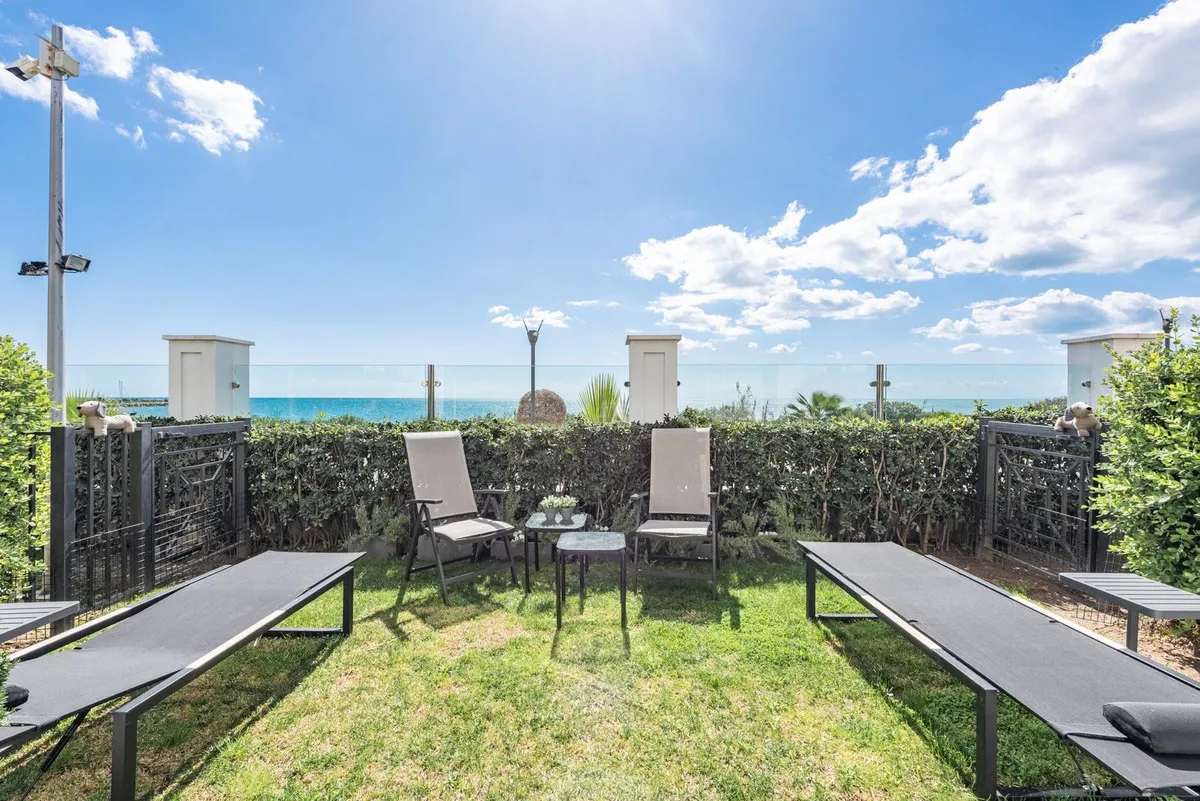 c3c9097c-bb4b-4aae-ab38-c493a5950693