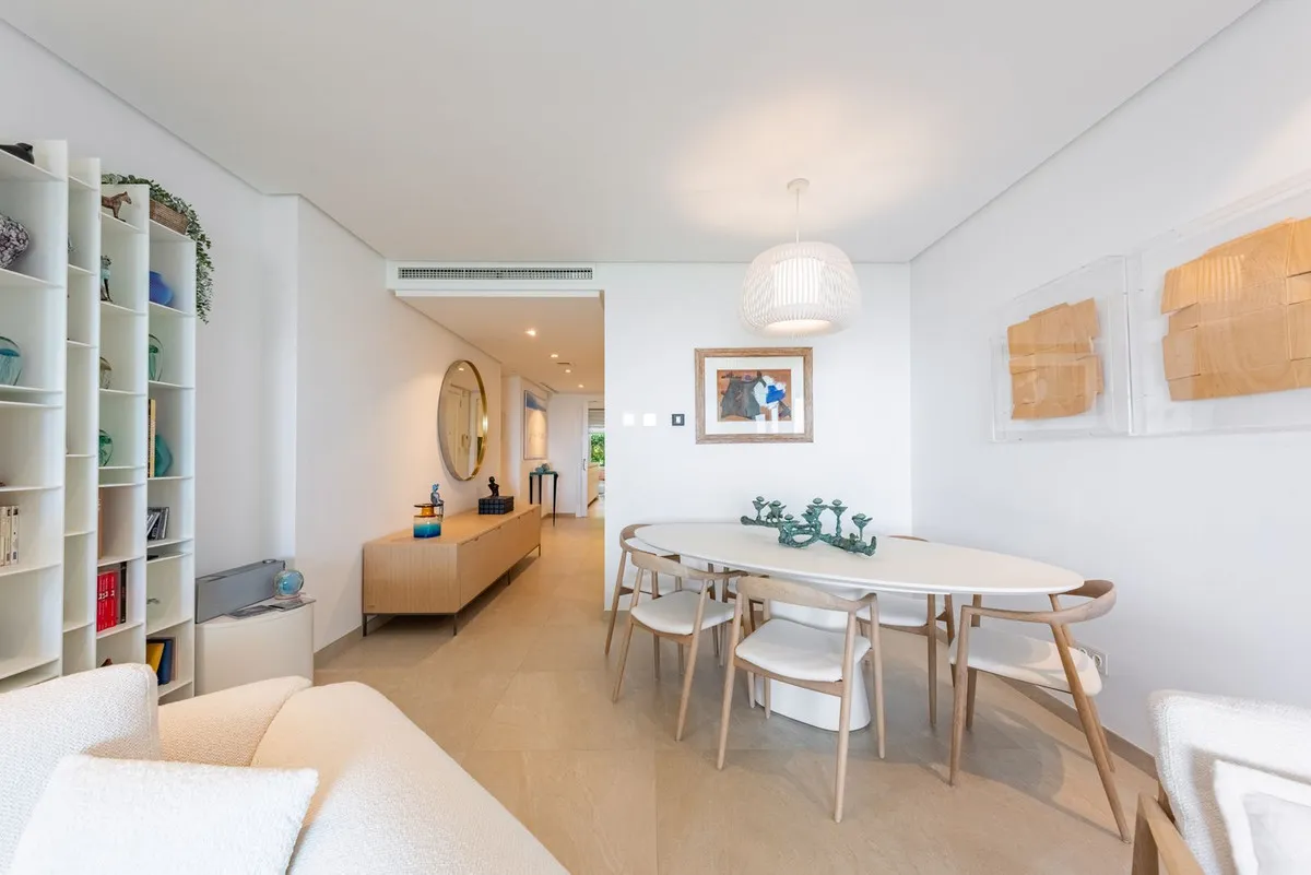 d6446420-c43a-400b-881c-1020b33f566e