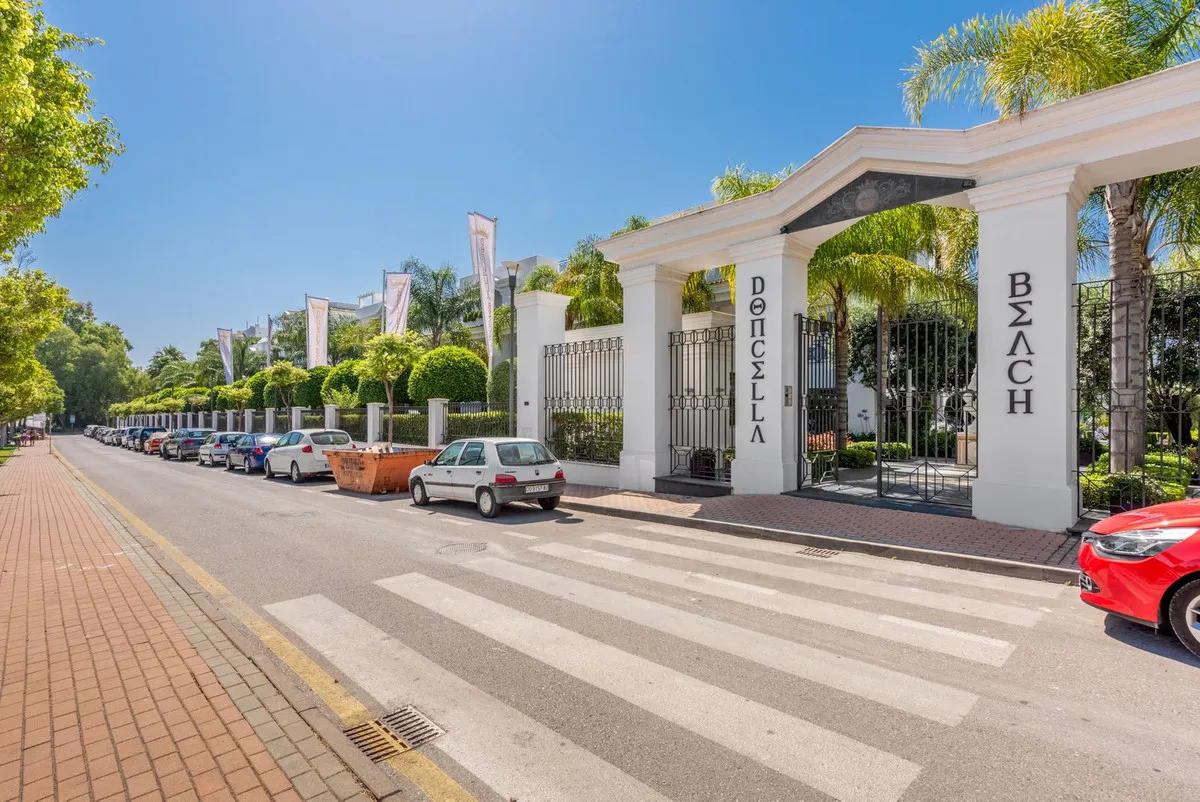 e8b595f4-5335-4579-9f89-23dece71e619