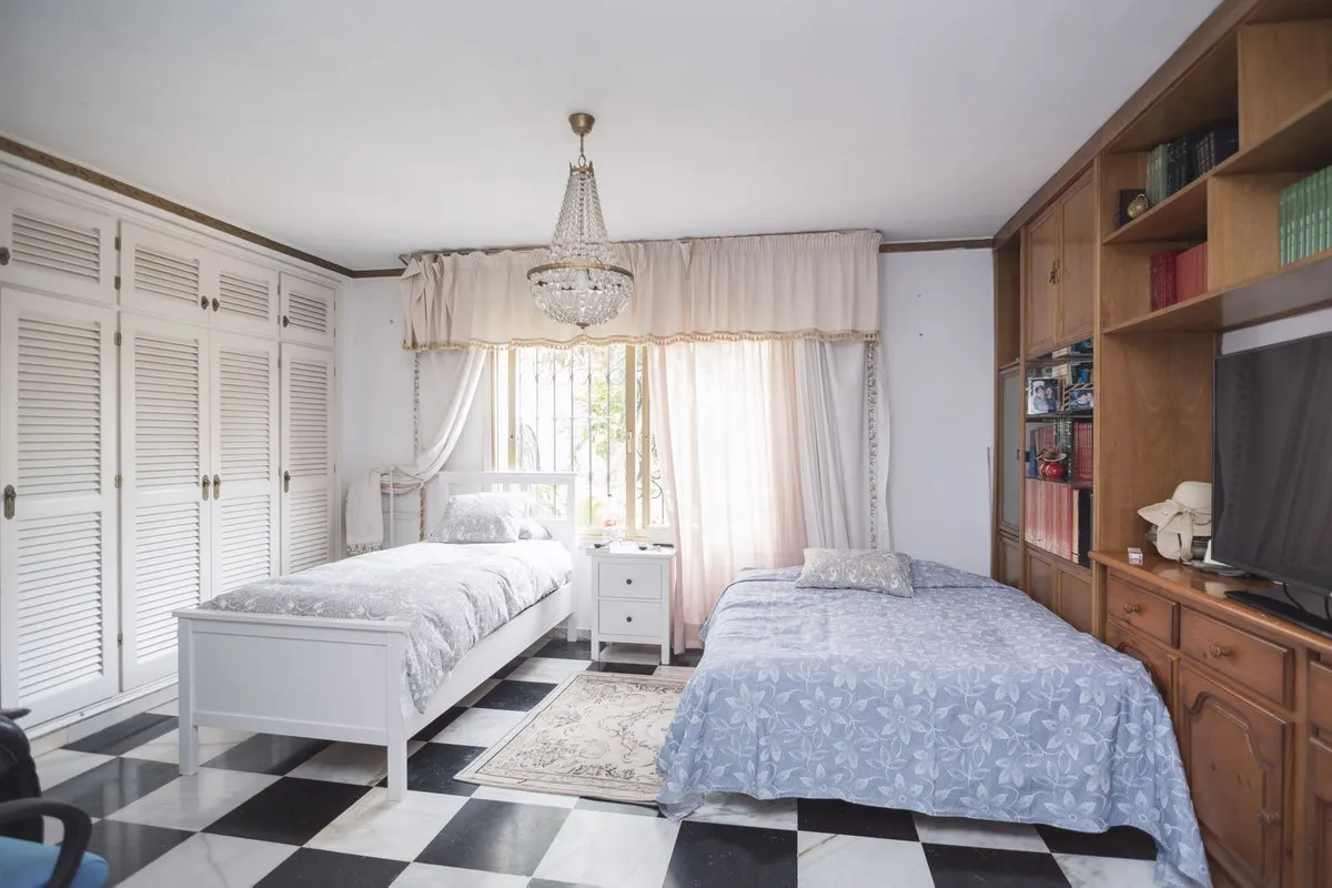 1e7651a6-8280-49b8-b1ac-e368f605ee0d