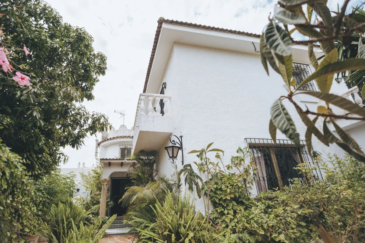 60e96cb1-73f7-4beb-ae91-bc81ef3c7a43