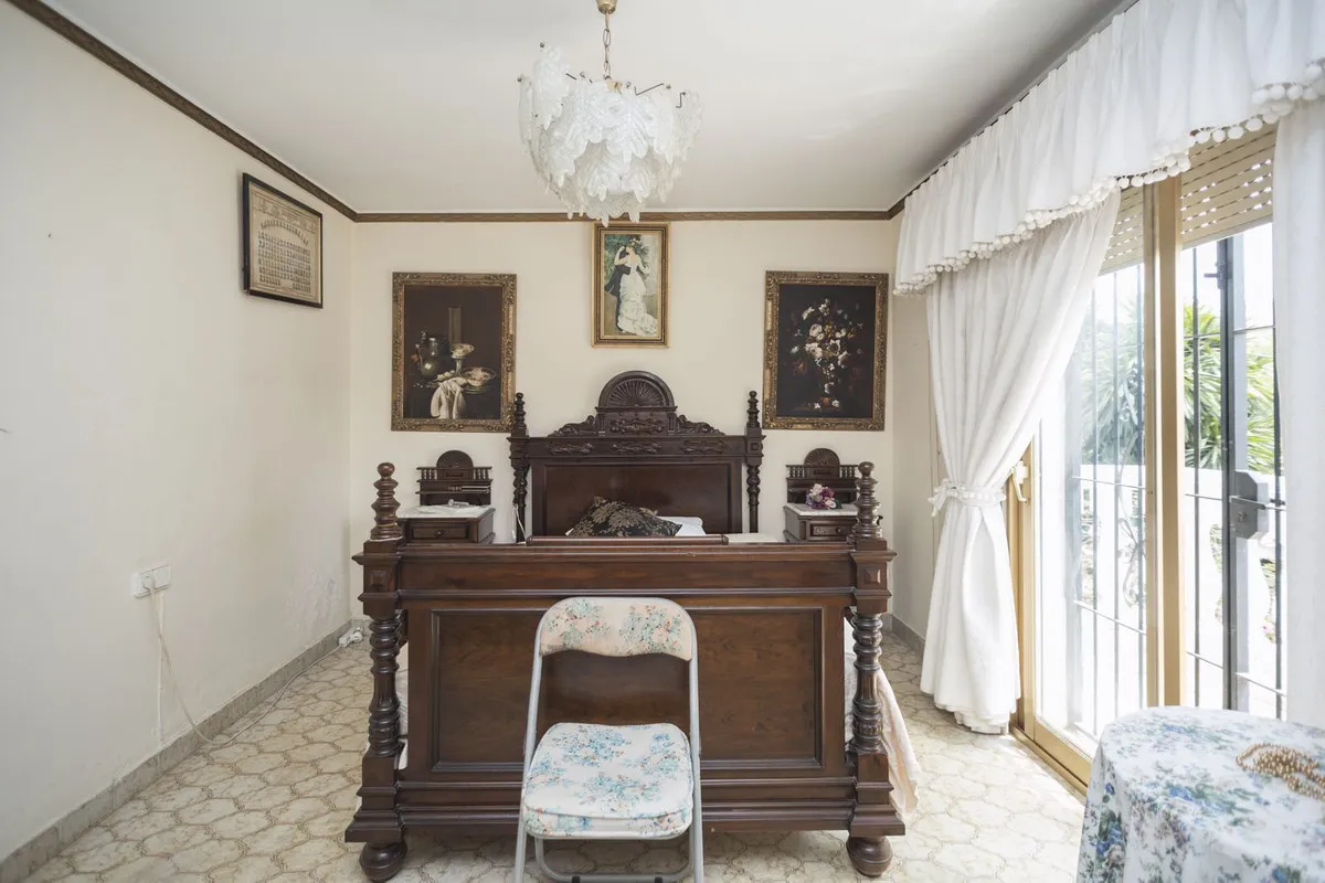 89939e77-f35c-4978-a6e5-ab144bb6e368