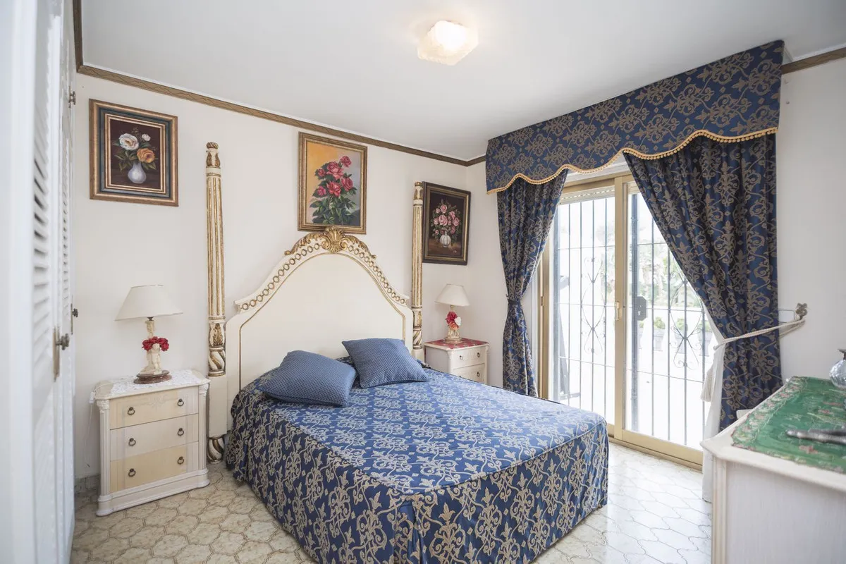 a58e8d6c-e6ed-4f39-982c-1f7b788cce2f