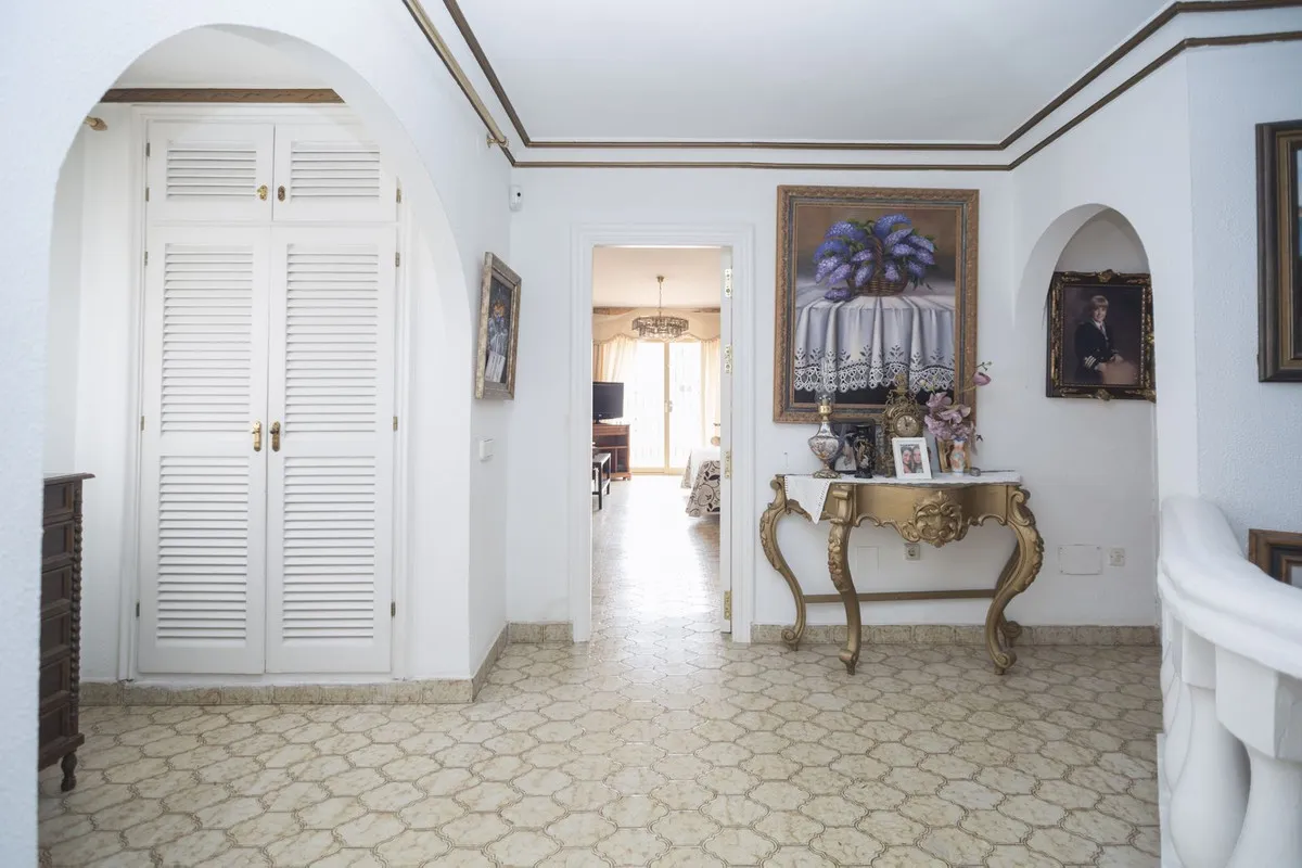 f3908fb7-d0ee-457a-a164-2e7af67621a0