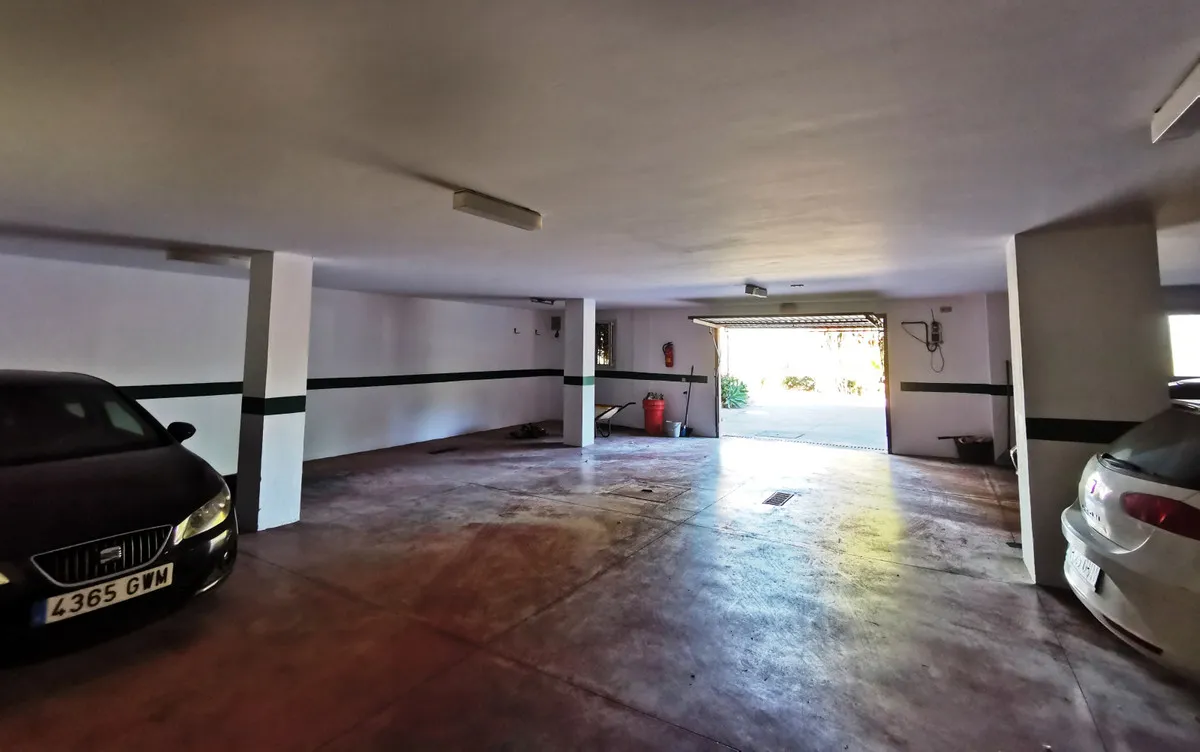 5d7259e4-a87e-42ea-abbe-12e0e93d5540